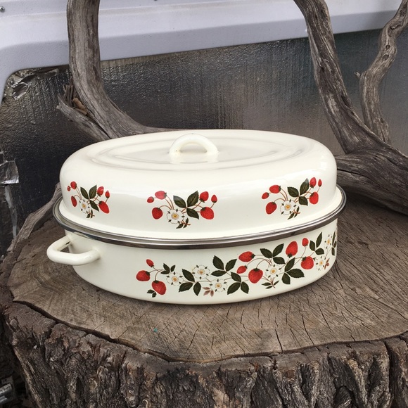 Vintage roast pan strawberry pattern - Picture 2 of 6